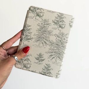 Kindle Tree Pattern Case
